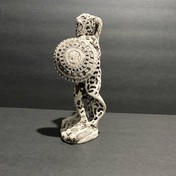 Hand made Mayan Jaguar Warrior - Picture 4 of 6